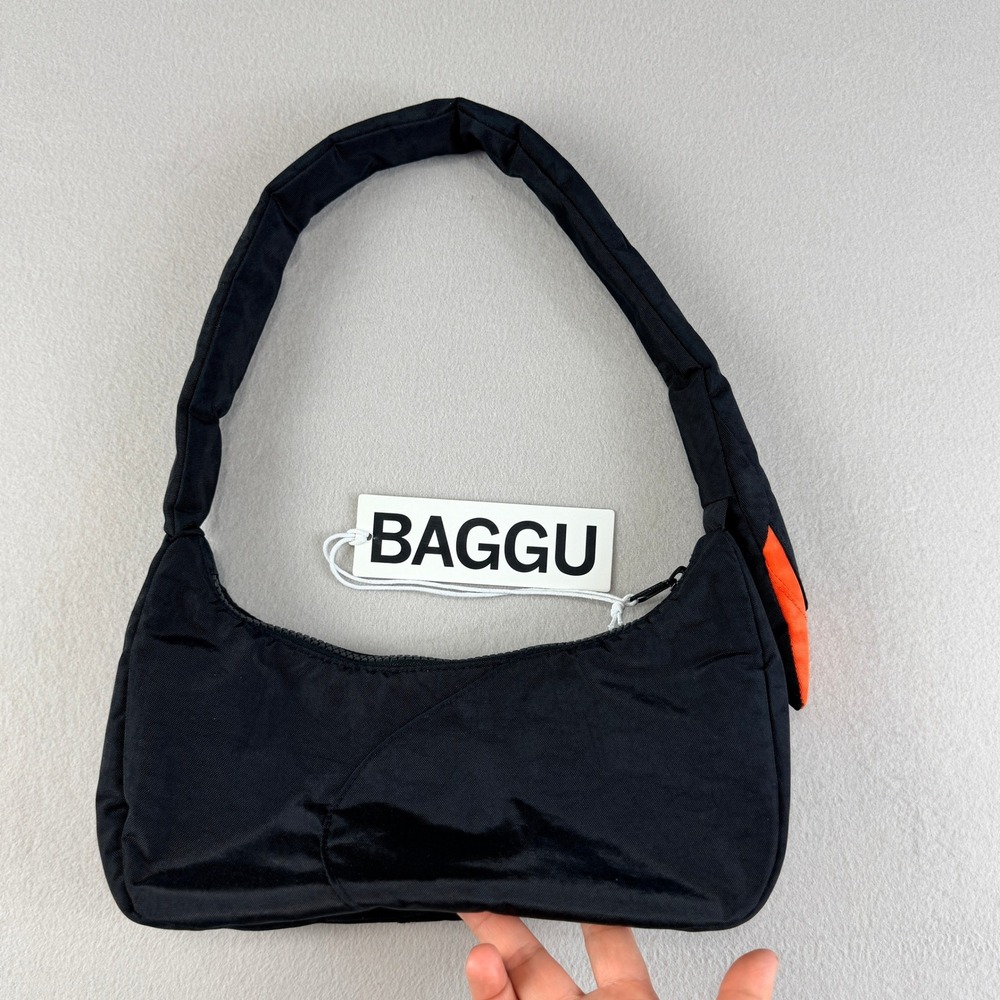 BAGGU Swan Bag Black Recycled Nylon Padded Shoulder Bag NWT